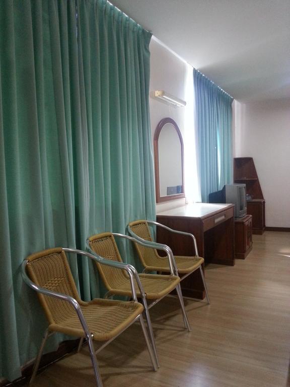 Istana Monaco Hotel تاواو المظهر الخارجي الصورة